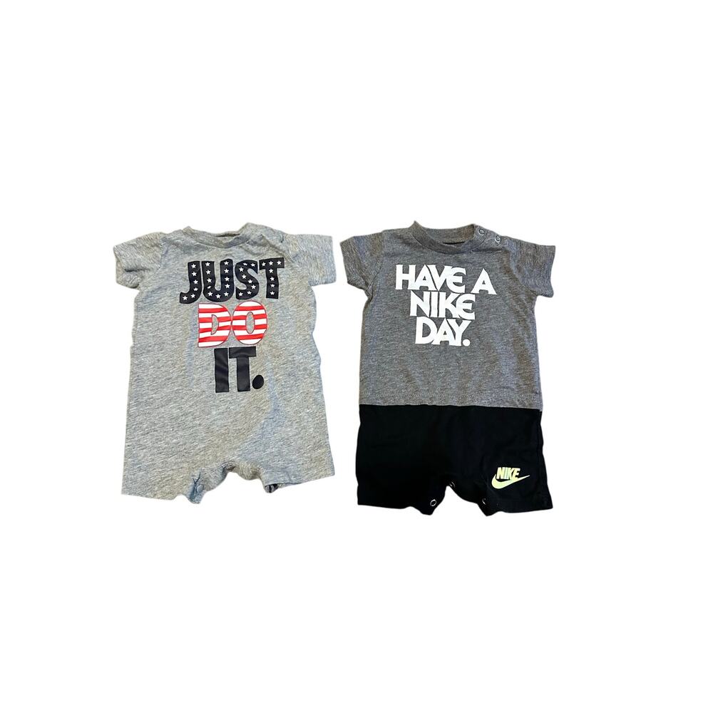Nike Baby onesie bundle 3M